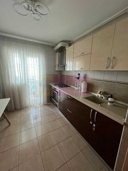 Apartament 3 camere bdul Chisinau