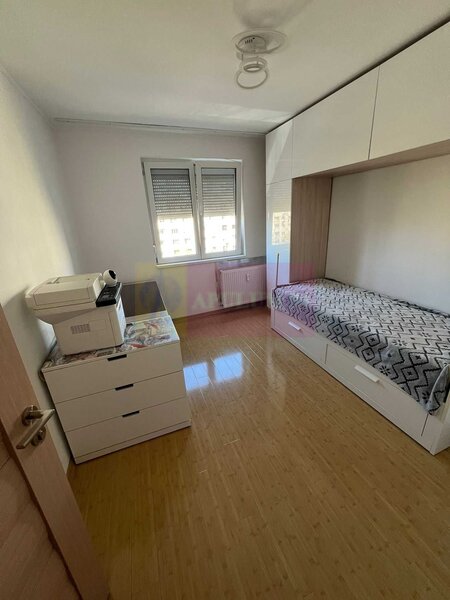 Apartament 3 camere bdul Chisinau